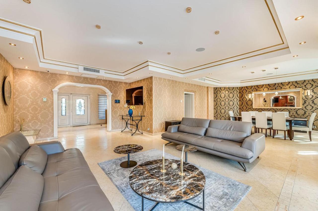 Villa Svim, Walking Distance To The Beach! Marbella Ngoại thất bức ảnh