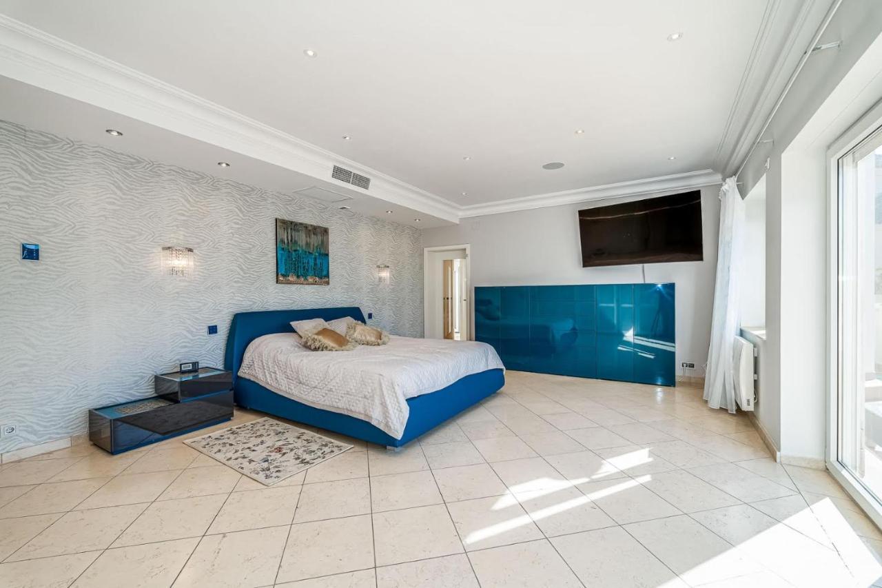 Villa Svim, Walking Distance To The Beach! Marbella Ngoại thất bức ảnh