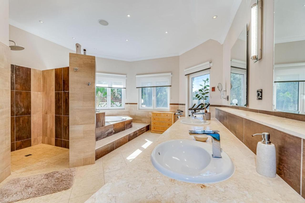 Villa Svim, Walking Distance To The Beach! Marbella Ngoại thất bức ảnh